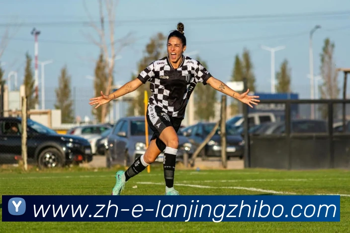 蓝鲸体育APP 封面图